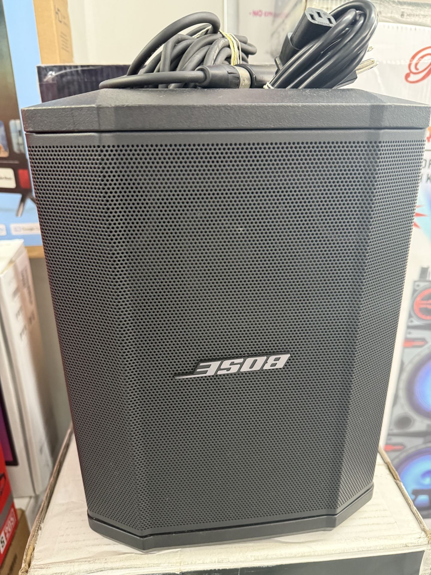 Bose Speaker With Microphone