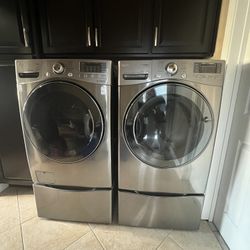 LG Frontal Washer & Gas Dryer Set With Pedestals