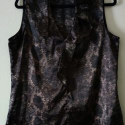 T. Tahari Reptile Print Ruffled V-Neck Sleeveless Blouse 