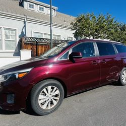 2016 KIA Sedona