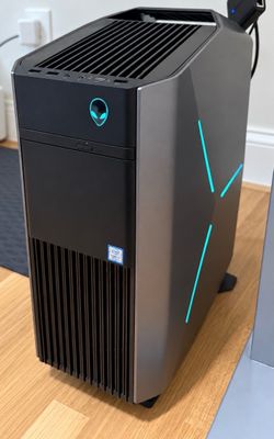 Alienwares Aurora R7 Gaming PC - i7-8700K / RTX 2080 / 16GB RAM / 2TB Storage