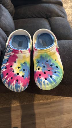 Tye Dye CROCS Men 8 Women’s 10
