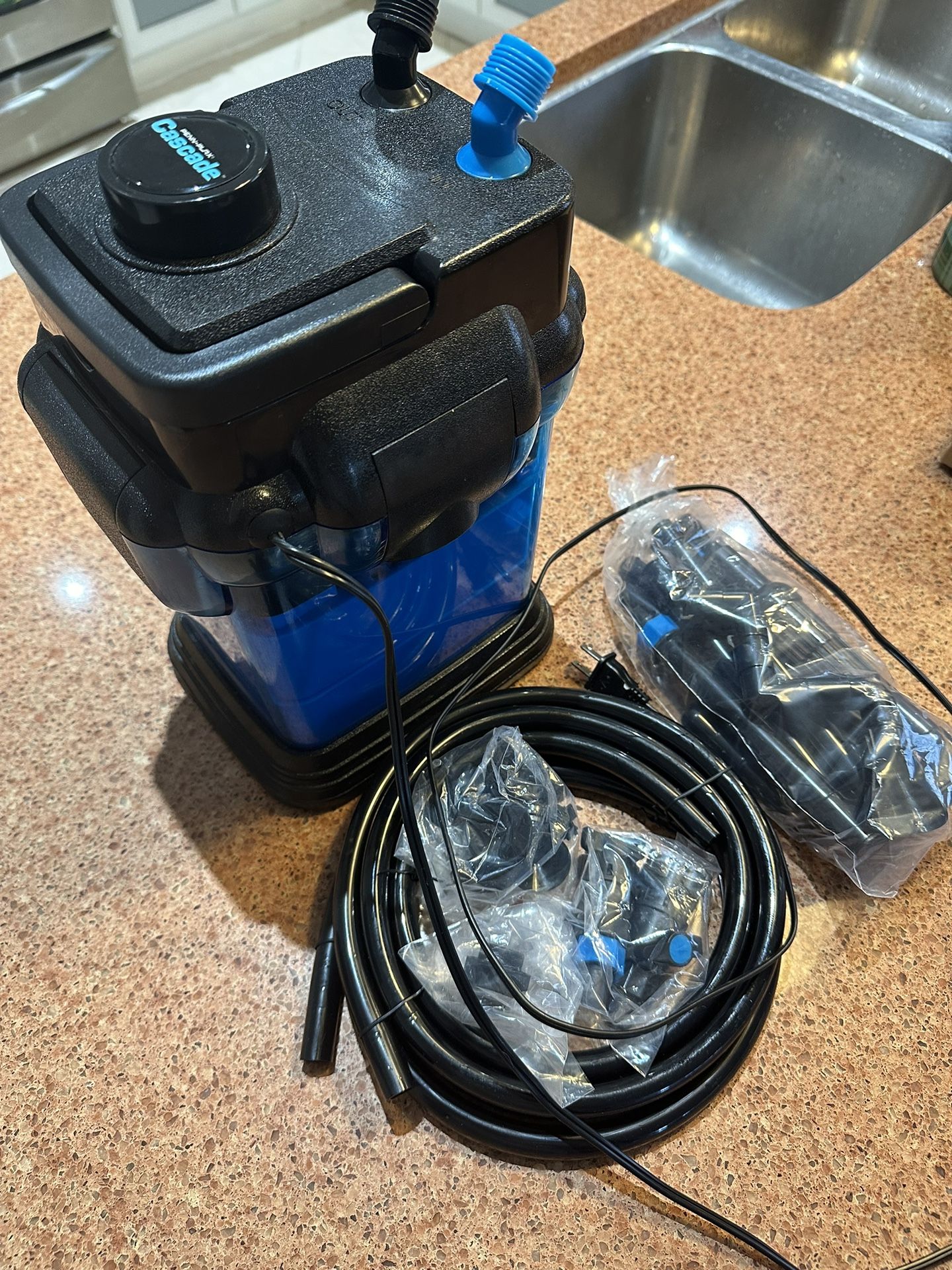 Penn-Plax Cascade All-in-One Aquarium Canister Filter – Up to 30 Gallons (115 GPH) – Cascade 500
