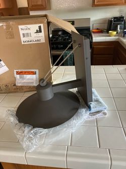 Maxim Lighting Architectural Outdoor Wall Sconce (Model 54364CLABZ) - New in Box