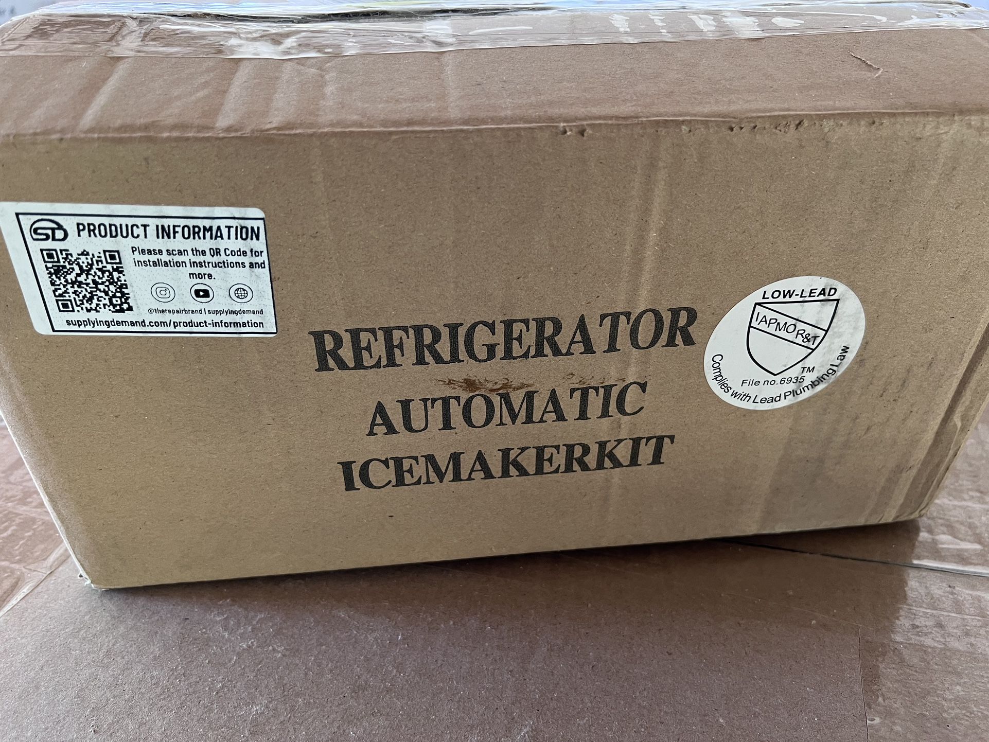 Refrigerator Ice Maker