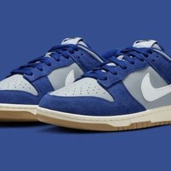 Nike Dunks Lows