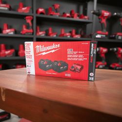 Milwaukee M18 Battery And Charger Kit New