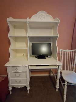 Large Wood Lexington Desk and Chair