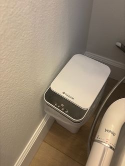 Clealom Smart Trash Can