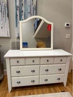 White 8-Drawer Dresser with Matching Mirror