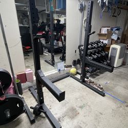 Black Steel Squat Stand with J-Hooks