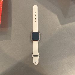 Rose Gold Apple Watch 