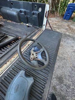 94 Nissan hardbody d21 steering wheel