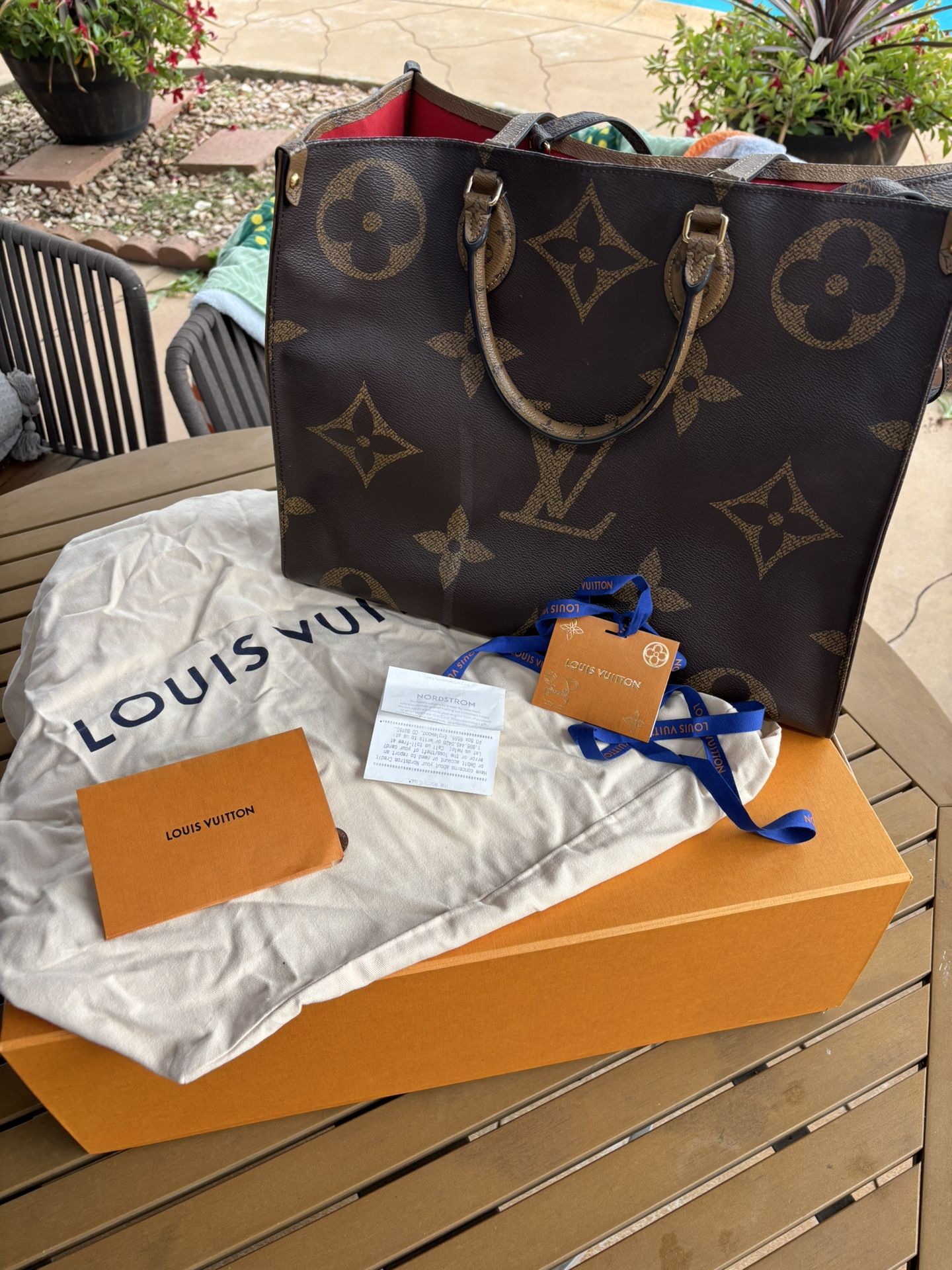 Louis Vuitton 