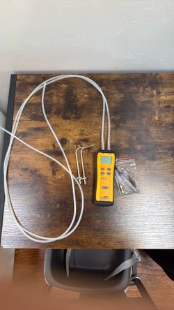 Fieldpiece Manometer