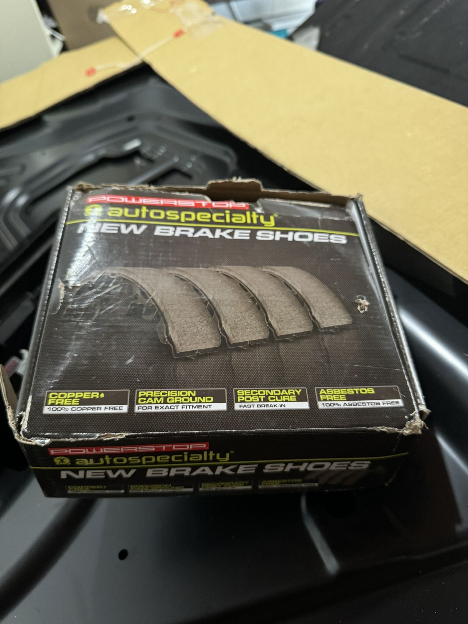 Parking brake shoes