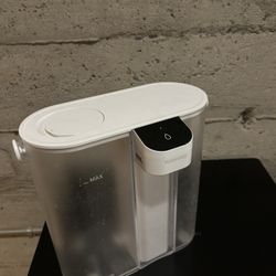 Countertop Water Filtering System