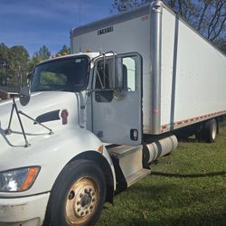 26ft BOX TRUCK