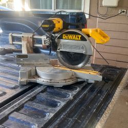 Dewalt 12 Inch Compound Heavy Duty Miter Saw 