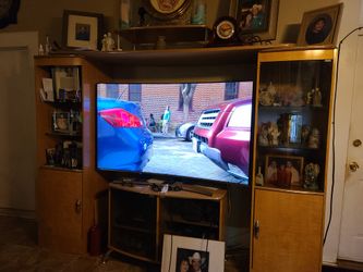 Entertainment Center Really Good Condition 