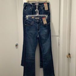 Levi 725 High Rise Bootcut Women’s Jeans   New