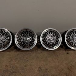 16x7 +34 Centra Mesh 4x100 RARE Must Go!