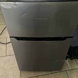 Small refrigerator