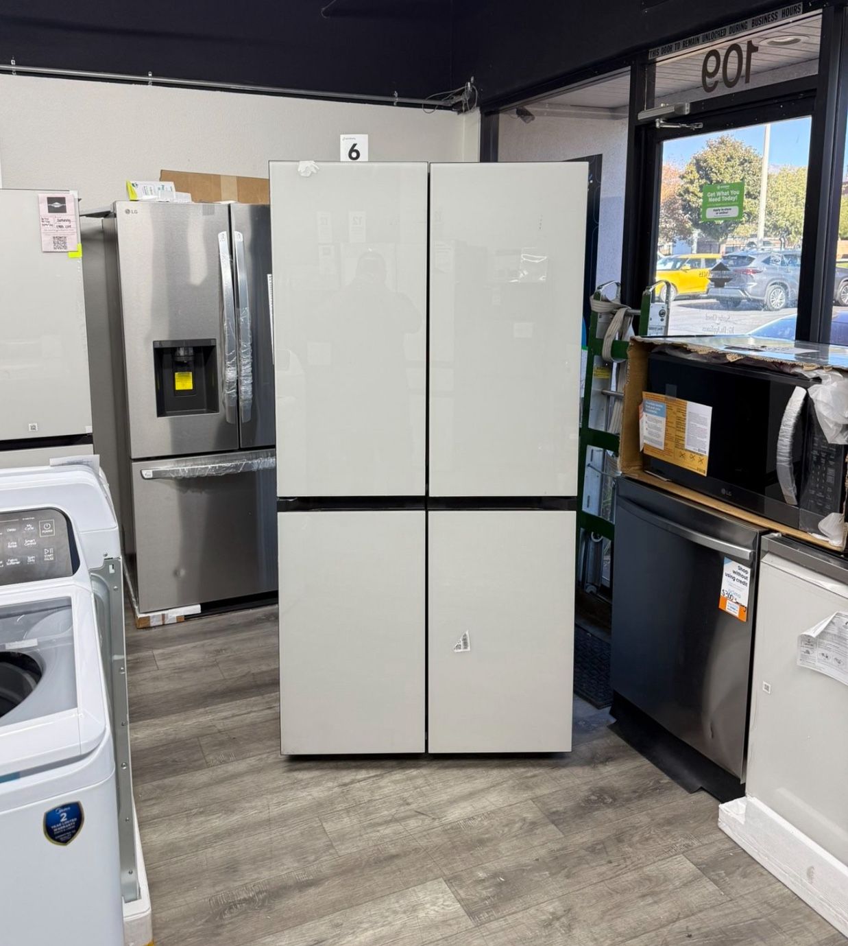 Samsung - Bespoke 29 Cu Ft 4-Door Flex French Door Refrigerator With Beverage Center In White Glass ❤️