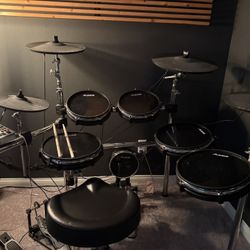 ALESIS DM10 electronic Drum Set