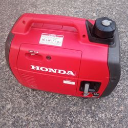 Honda EU2200i Inverter Suitcase Generator Excellent Con. For Pick Up Fremont Seattle. No Low Ball Offers Please. No Trades. (Deleverly  Available) 