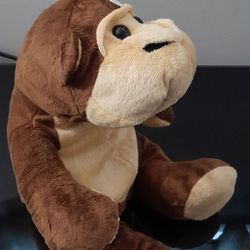 Daves and Busters 18 inch plush bulldog 