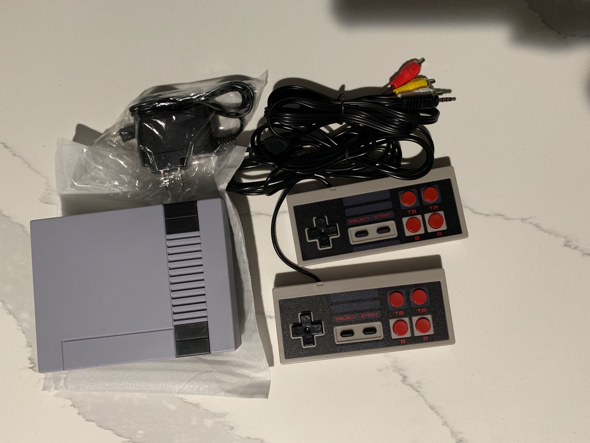 Brand New Console with 620 Nintendo Nes Games installed