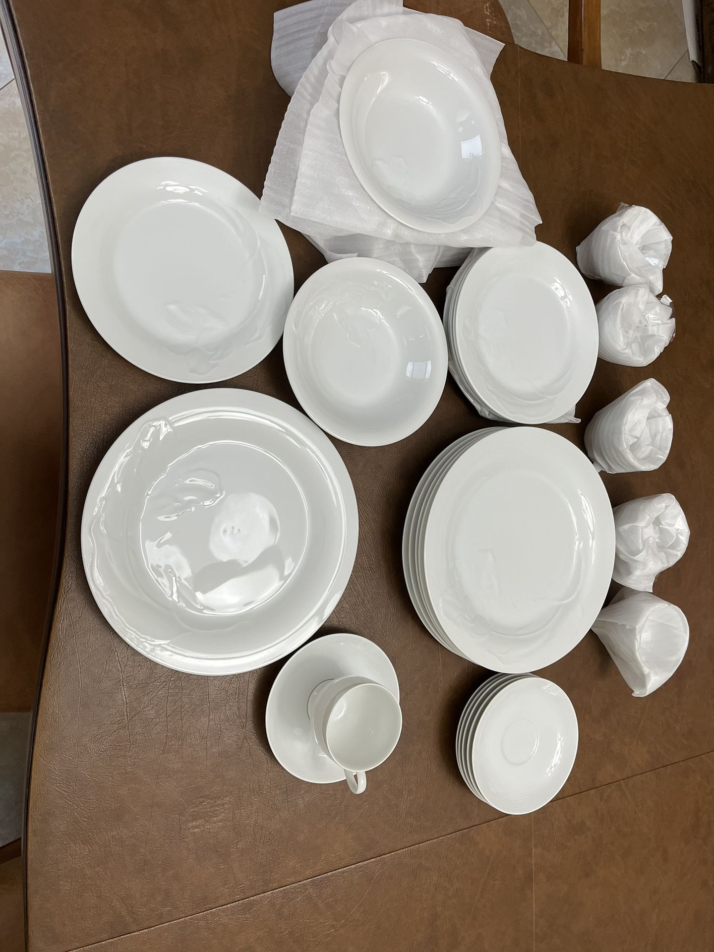 ESTATE SALE/ FINE CHINA/ NEW/ 30 PIECES/ WAS $600/ NOW $299