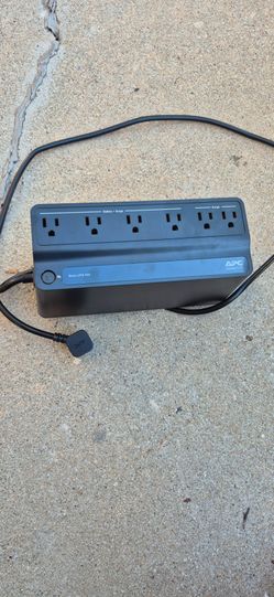 APC Back-UPS 450 Uninterruptible Power Supply