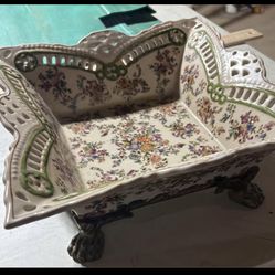 Centerpiece / decoration