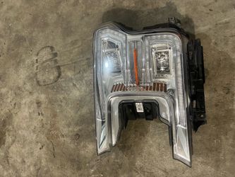 2018-2023 ford f-150 platinum headlight
