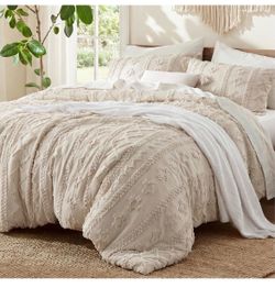 Boho Tufted Comforter Set with Shams