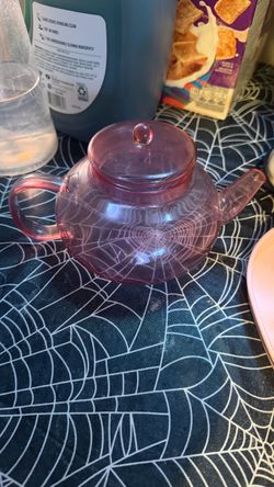 Pink glass tea pot