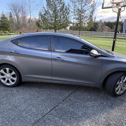 2012 Hyundai Elantra