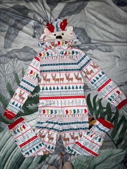 Kids Christmas pj size 140 $8