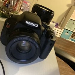 canon t3i with lens 