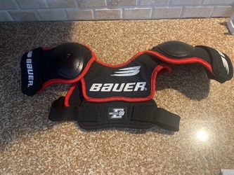 Boys Bauer Hockey Shoulder Pads