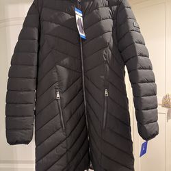 DYNY women’s long puffer jacket size large