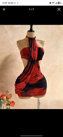New Red and Black Floral Halter Cut-Out Ruched Mini Dress Size XS