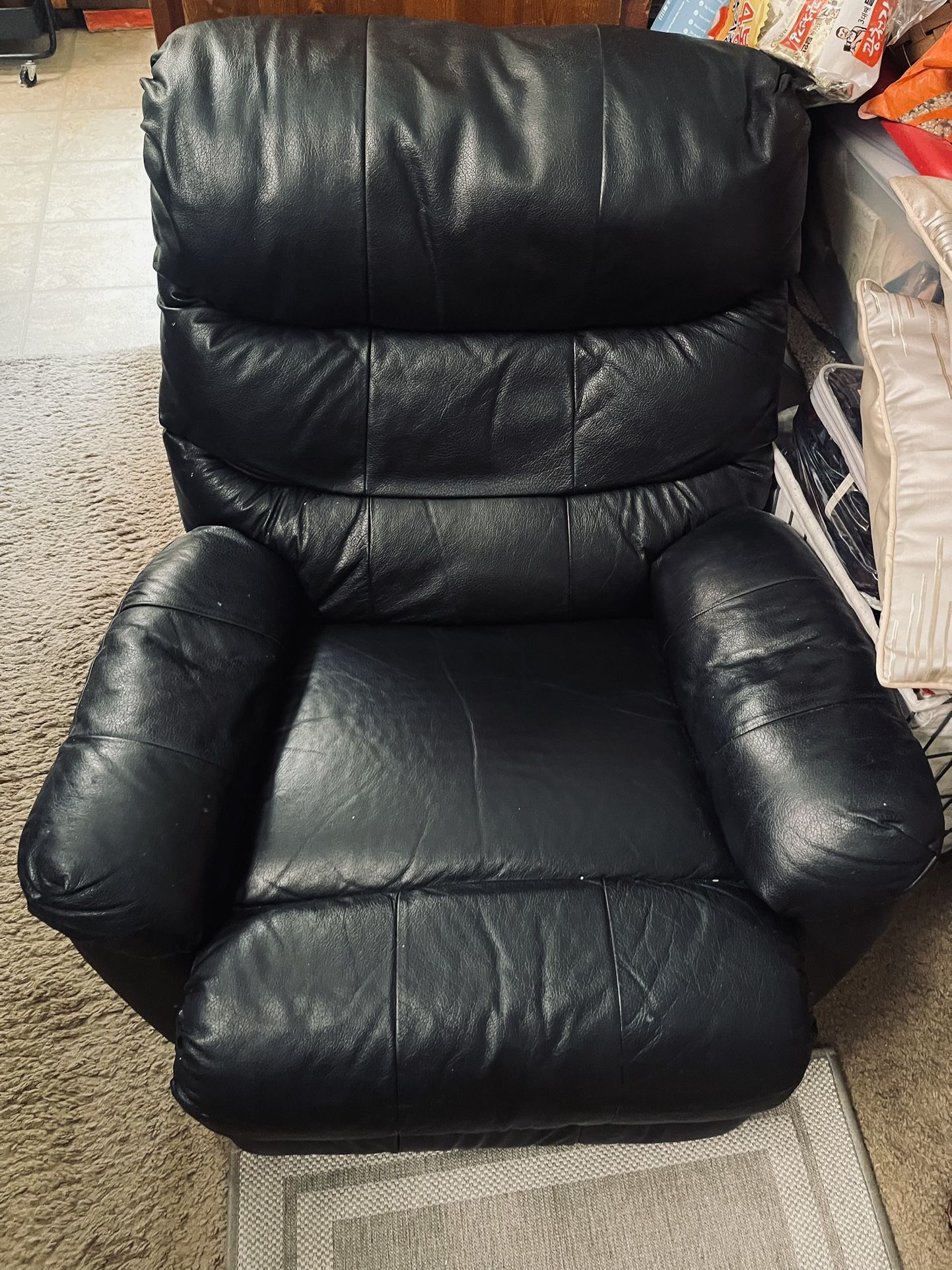 Limited Time Only! Black Leather Comfy Recliner for $80! Retails $225