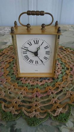 Vintage Quartz Gold Metal Table Top Clock