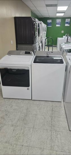 Maytag Washer and Dryer Set Electric