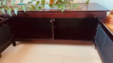 TV Stand / Media Console with Glass Doors – Espresso Finish – Great Condition