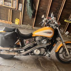 96 Honda Shadow Vt1100 Motorcycle