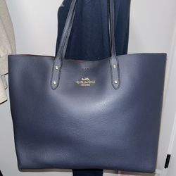 Coach Navy Town Tote NWOT